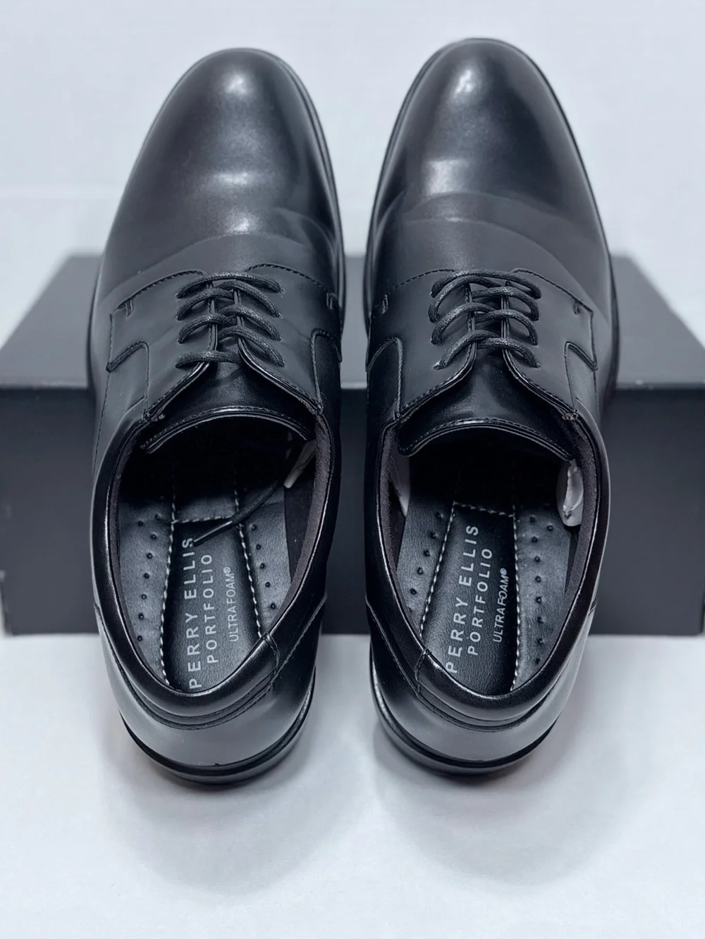 Perry Ellis perry ellis